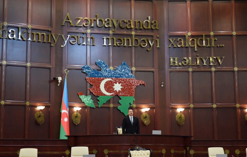 Azərbaycan Respublikasının beşinci çağırış Milli Məclisinin ilk iclası keçirilib Prezident İlham Əliyev  iclasda iştirak edib