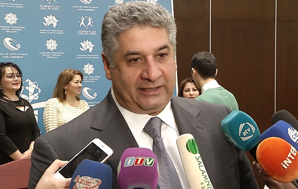 Азад Рагимов: По маршруту «Формула 1» заменяется существующее асфальтовое покрытие