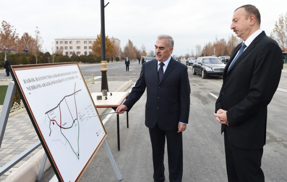 Prezident İlham Əliyev yenidən qurulmuş Şəkərabad - Babək qəsəbə - Nehrəm - Arazkənd dairəvi avtomobil yolunun açılışında iştirak edib
