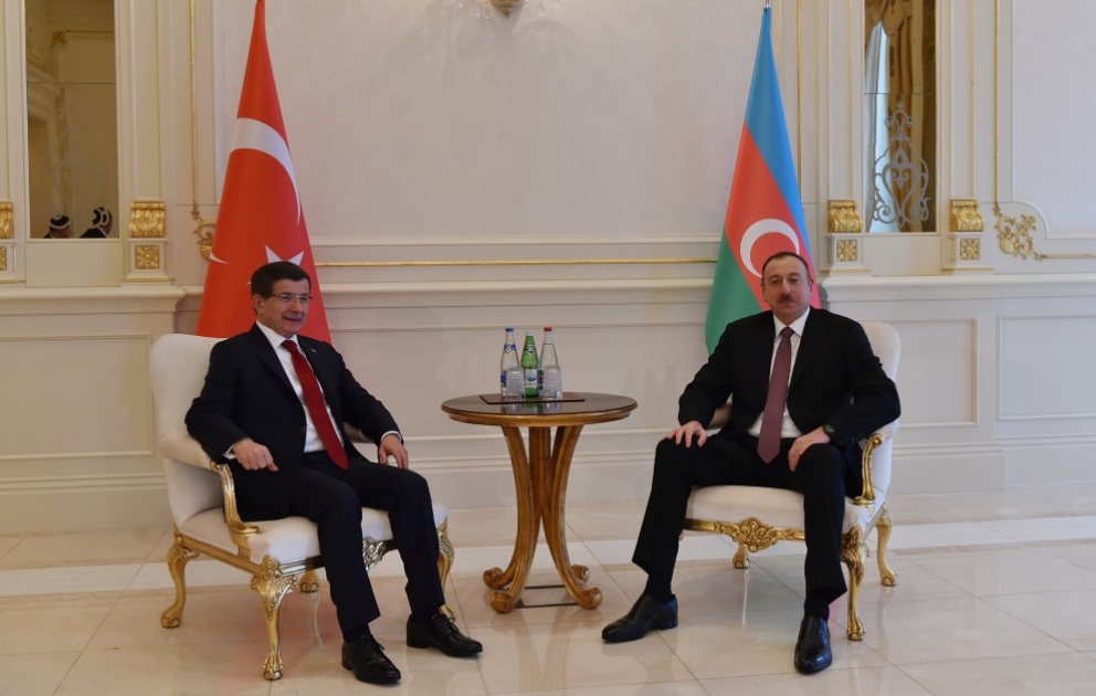 Treffen des aserbaidschanischen Präsidenten und türkischen Premierministers unter vier Augen