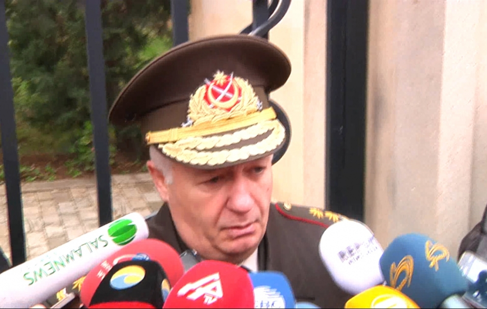 FHN itkin düşən neftçilərin axtarışına vertolyot və təyyarə cəlb edib