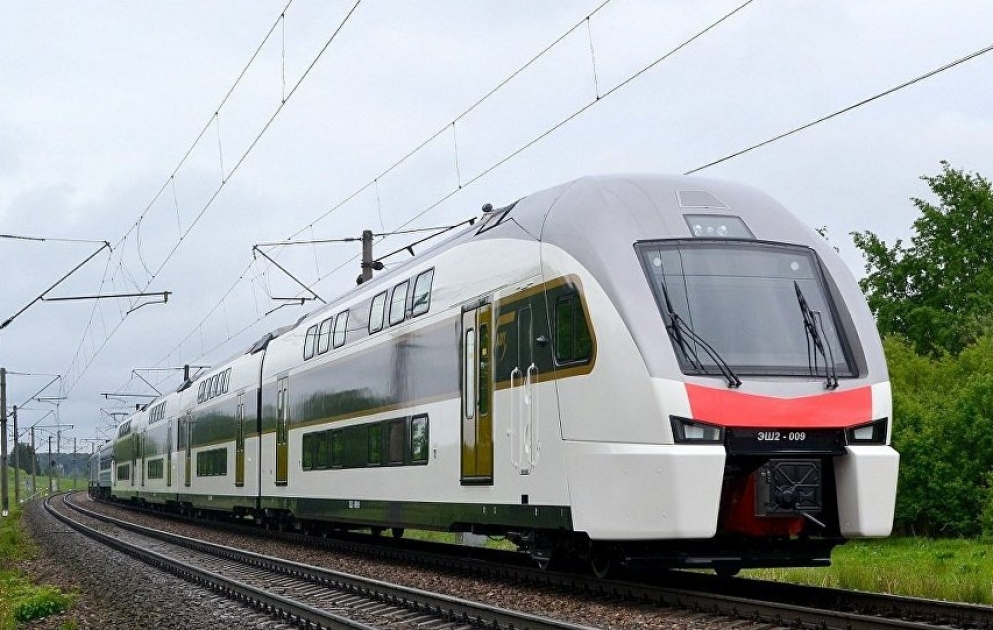 Еще две скоростные электрички Stadler доставят в Баку