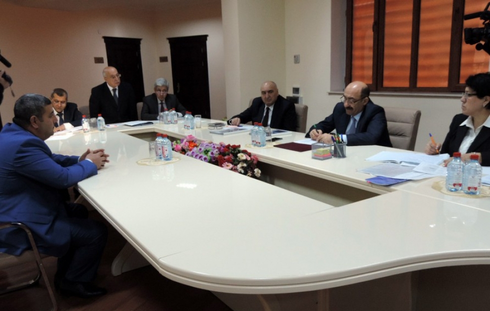 Mədəniyyət və turizm naziri Kürdəmirdə vətəndaşları qəbul edib