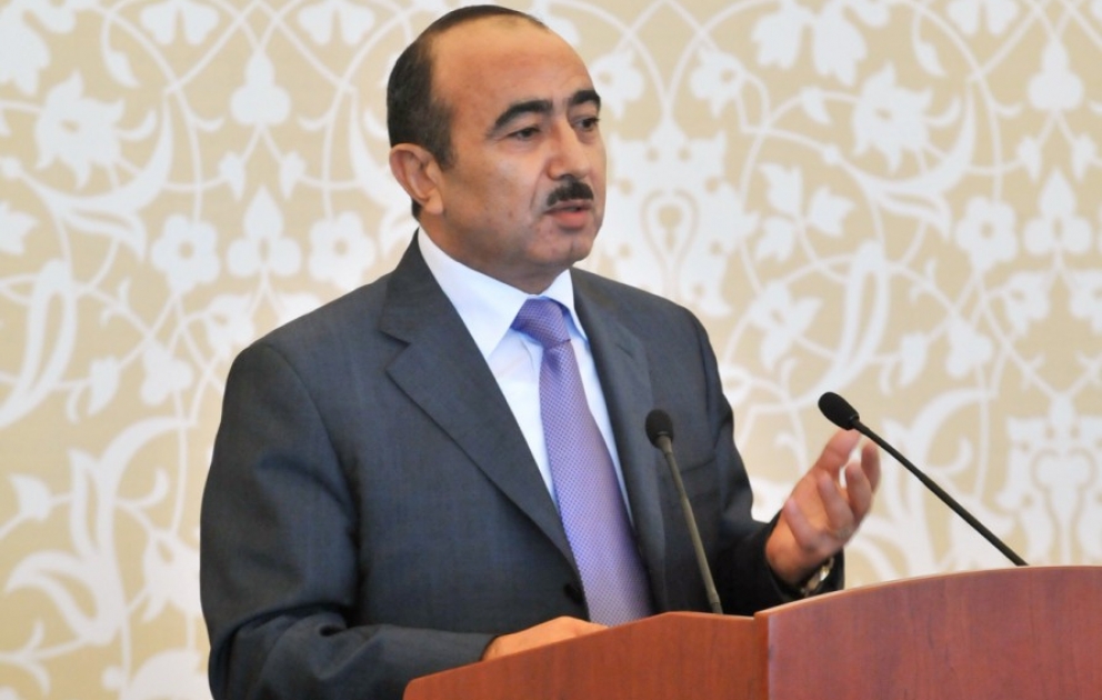Əli Həsənov: 2015-ci il Azərbaycan mediası üçün uğurlu il olub