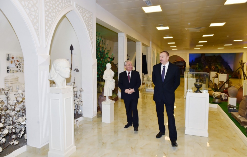 Президент Ильхам Алиев принял участие в открытии «Ветеринарного городка»