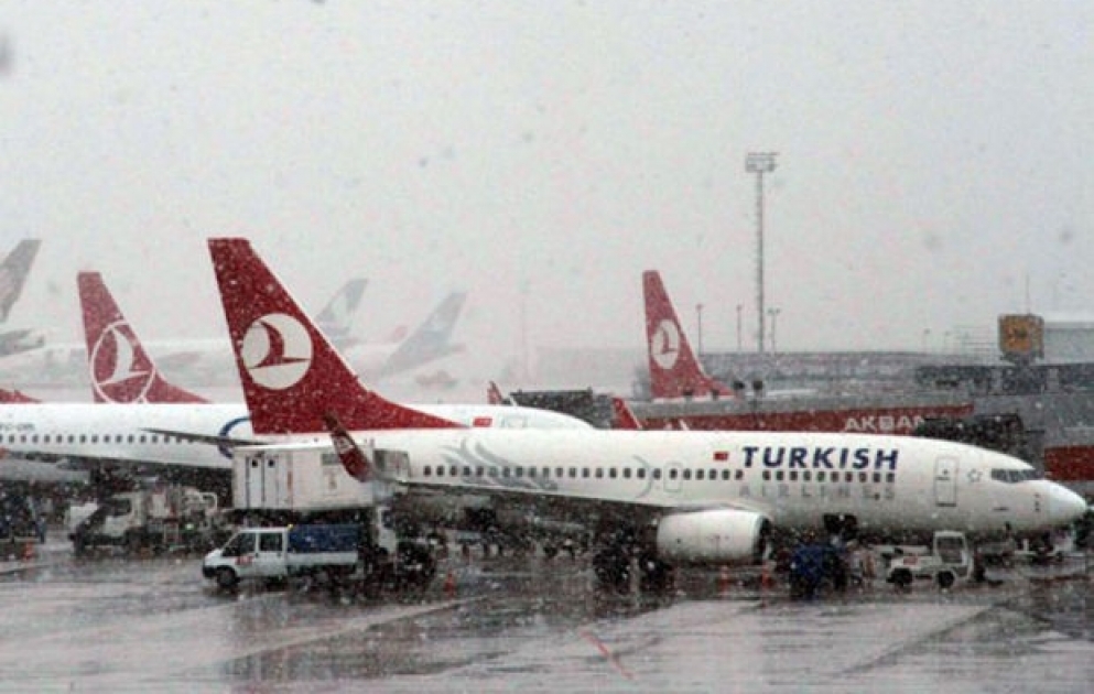 İstanbul-Bakı aviareysi təxirə salınıb