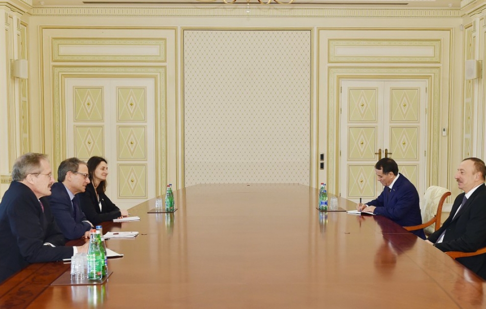 Aserbaidschans Präsident Ilham Aliyev empfängt Direktor für europäische Angelegenheiten im Nationalen Sicherheitsrat der Vereinigten Staaten