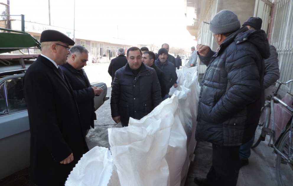 Xaçmazda reyd: unun qiyməti ucuzlaşıb