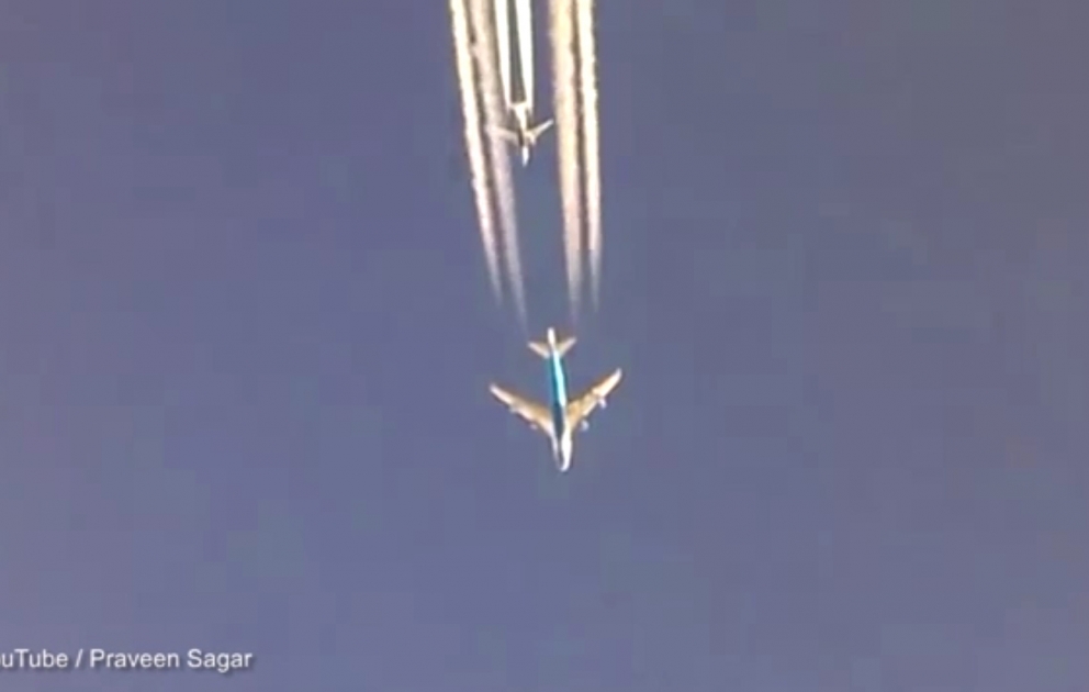 Три самолета Boeing устроили гонку