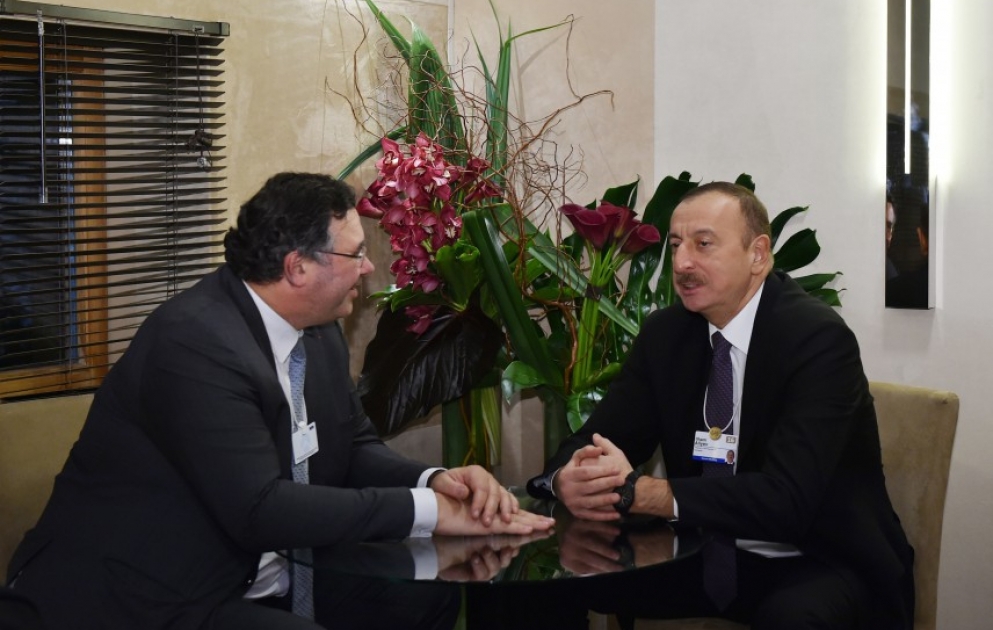 President Ilham Aliyev met with Chief Executive Officer of Total in Davos