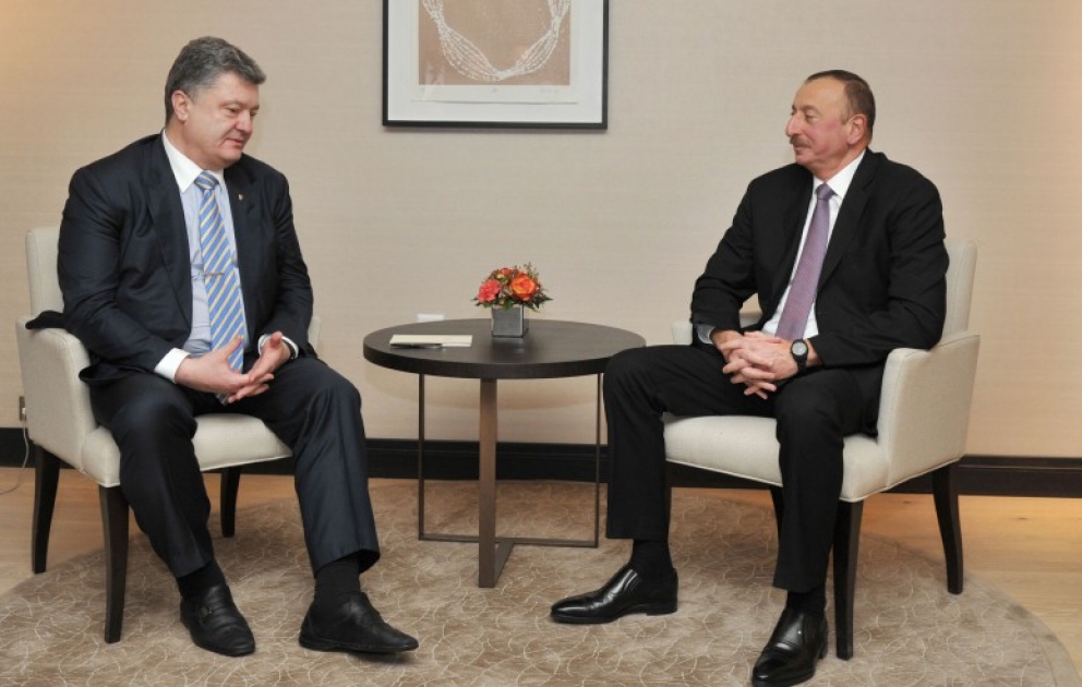 President Ilham Aliyev met with Ukrainian President Petro Poroshenko