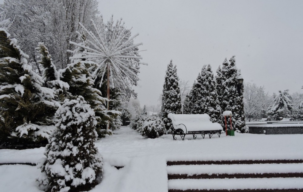 La neige tombe sur Gakh