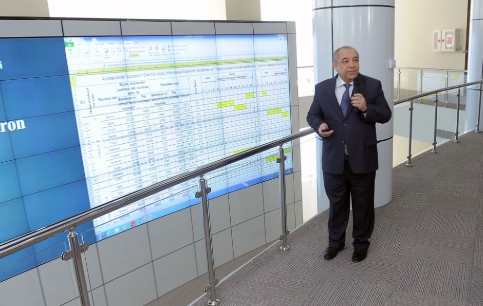 Azərbaycanda torpaqların dəqiq elektron uçotu sistemi yaradılır