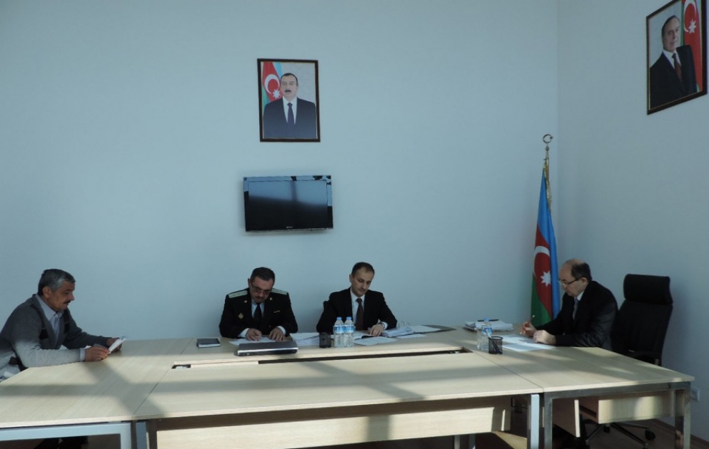 Ədliyyə naziri Qobustanda vətəndaşları qəbul edib