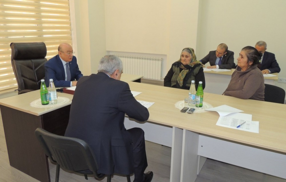 Fövqəladə hallar naziri Naftalanda vətəndaşları qəbul edib