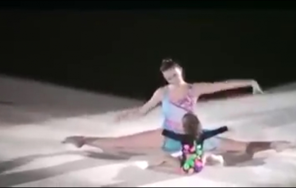 Ana olmaq xoşbəxtlikdi  Bədii gimnastikada bu, gözəl nümayiş olunub