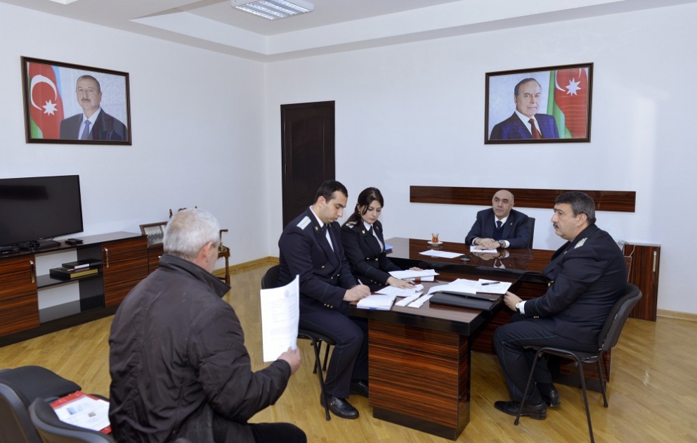 Baş prokuror Xızıda vətəndaşları qəbul edib