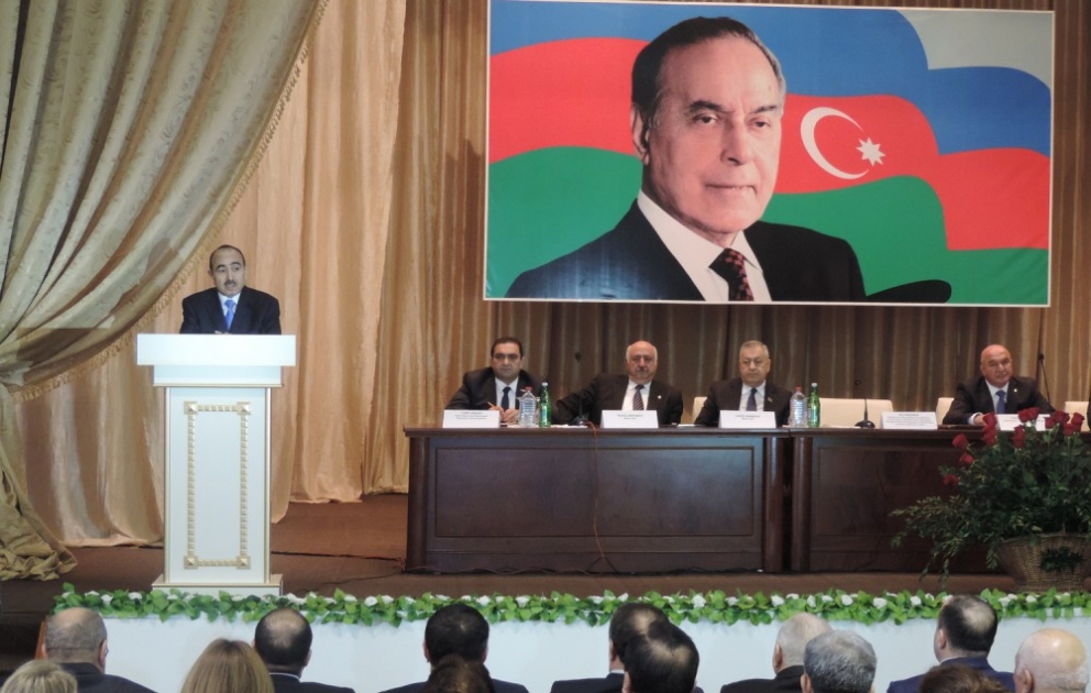 Assistent von Aserbaidschans Präsident, Ali Hasanov, trifft sich mit Vertretern der Öffentlichkeit von Guba Region