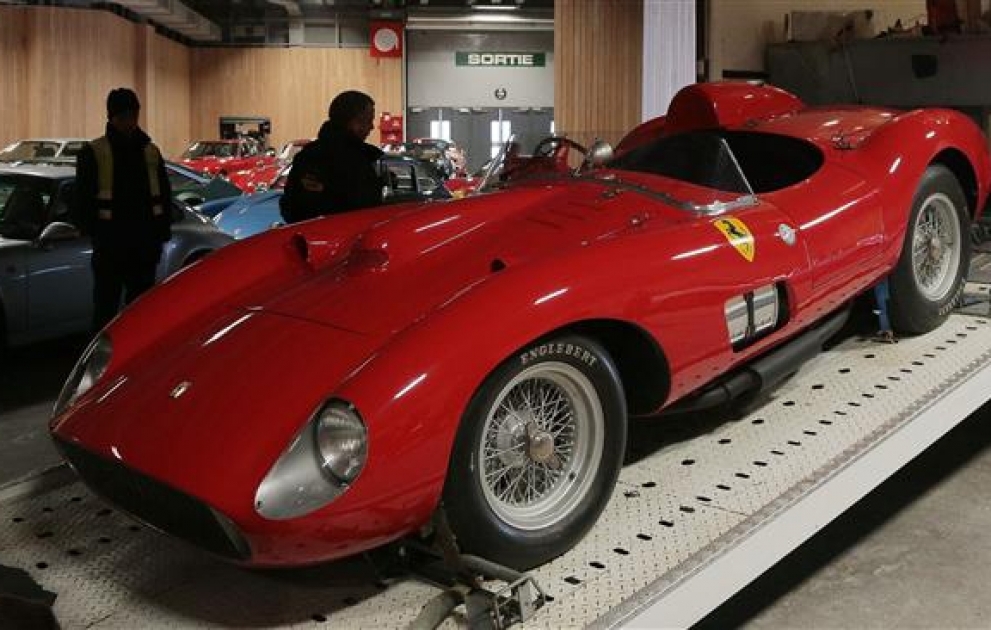 Ferrari 335 Sport Scaglietti на аукционе в Париже