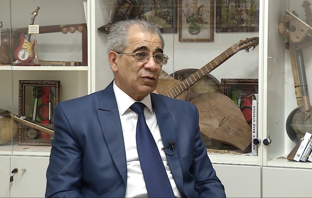 Yaylı qopuz, elektron kamança, dörd oktavalı tar - yeni hazırlanan milli musiqi alətlərimiz