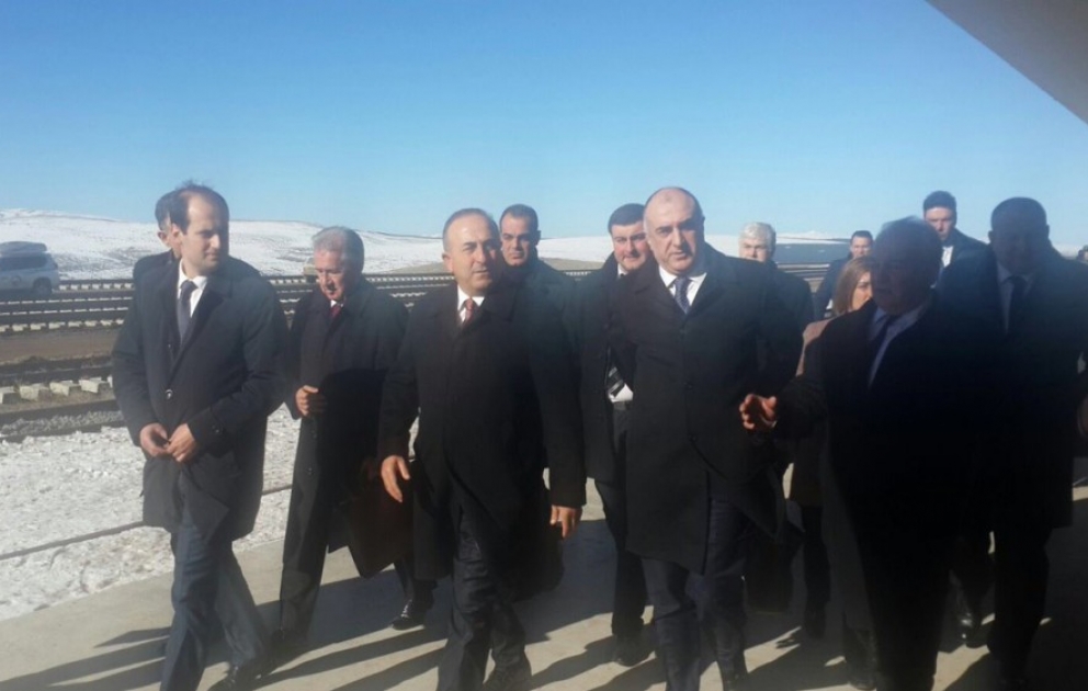 Xarici işlər nazirləri Bakı-Tbilisi-Qars dəmir yolunun tikintisi ilə maraqlanıblar