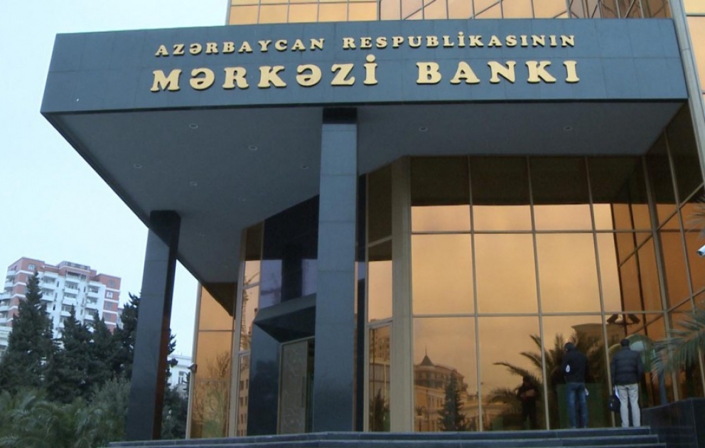 Mərkəzi Bank 23 banka 60 milyon dollar satıb