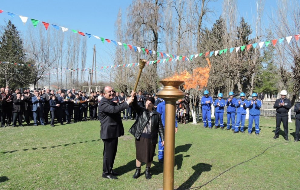 Qax rayonunun Tasmalı kəndinə ilk dəfə təbii qaz verilib