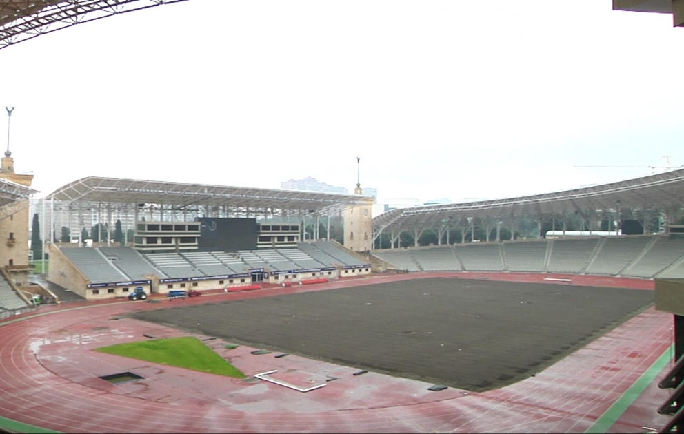 Tofiq Bəhramov adına Respublika Stadionunun torpaq və ot örtüyü dəyişdirilir