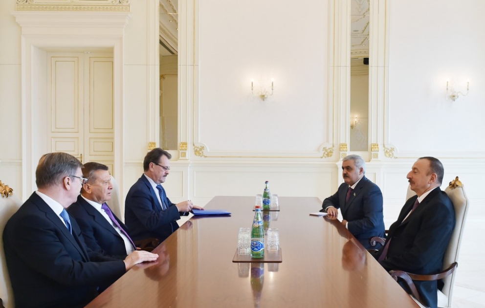 Präsident Ilham Aliyev empfängt den Vorstandsvorsitzenden von Gazprom