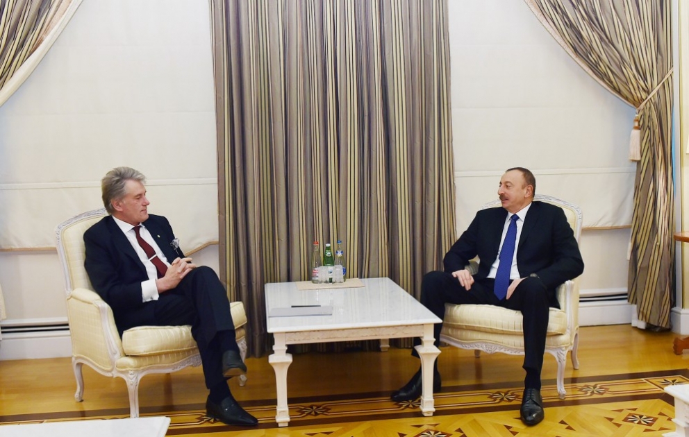 Президент Азербайджана Ильхам Алиев принял бывшего Президента Украины Виктора Ющенко