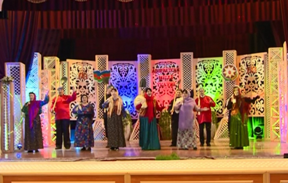 Qusar Dövlət Ləzgi Dram Teatrının tamaşaçılarına Milli Teatr Günü hədiyyəsi