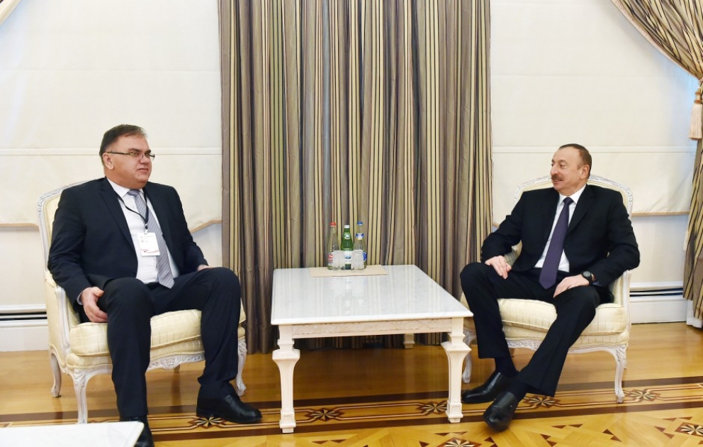 Президент Азербайджана Ильхам Алиев принял члена Президиума Боснии и Герцеговины Младена Иванича