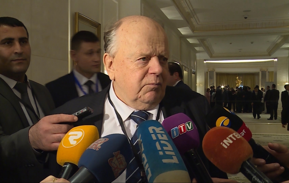 Станислав Шушкевич: Глобальный Бакинский форум - грандиозное мероприятие