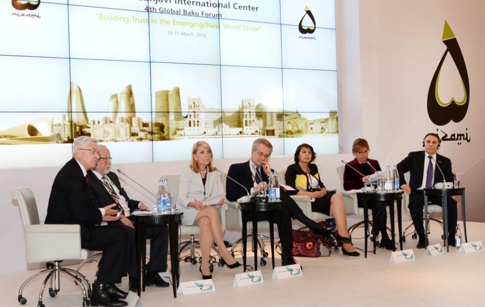 Miqrasiya, multikulturalizm və inteqrasiya məsələləri Forumun diqqət mərkəzində olub