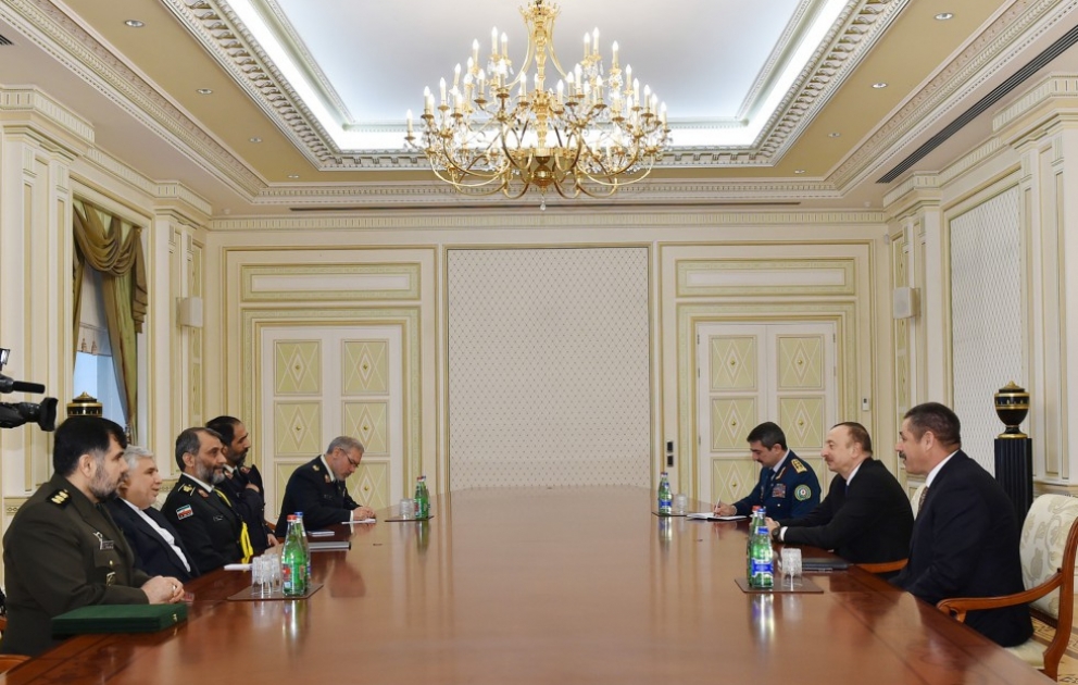 Le président Ilham Aliyev rencontre le commandant des gardes-frontières iraniens