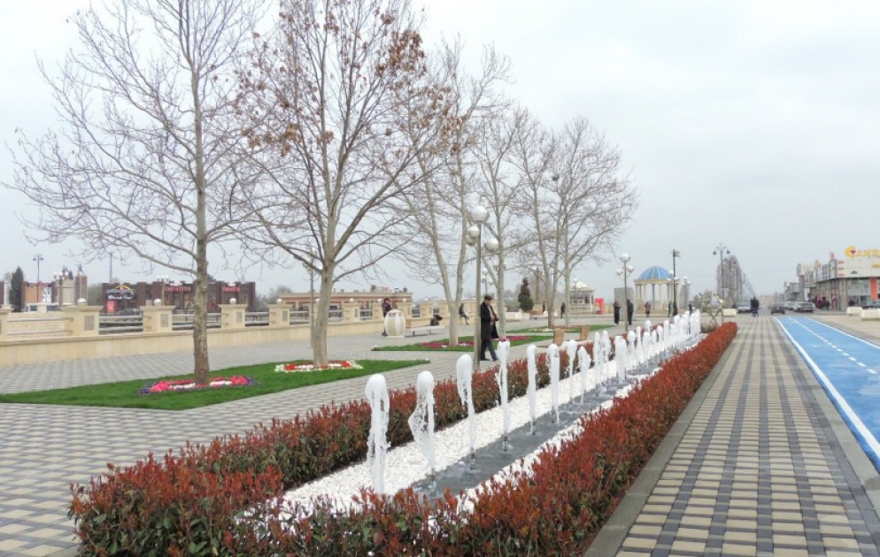 Şəhər sakinlərinin sevimli istirahət məkanı- Gəncə bulvarı