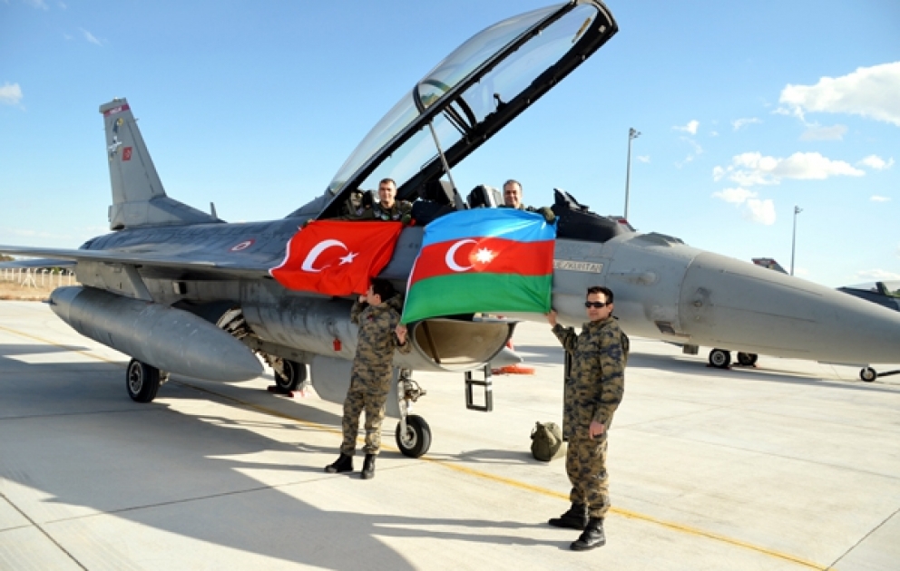 Vols de reconnaissance lors des exercices «Faucon TURAZ -2016»