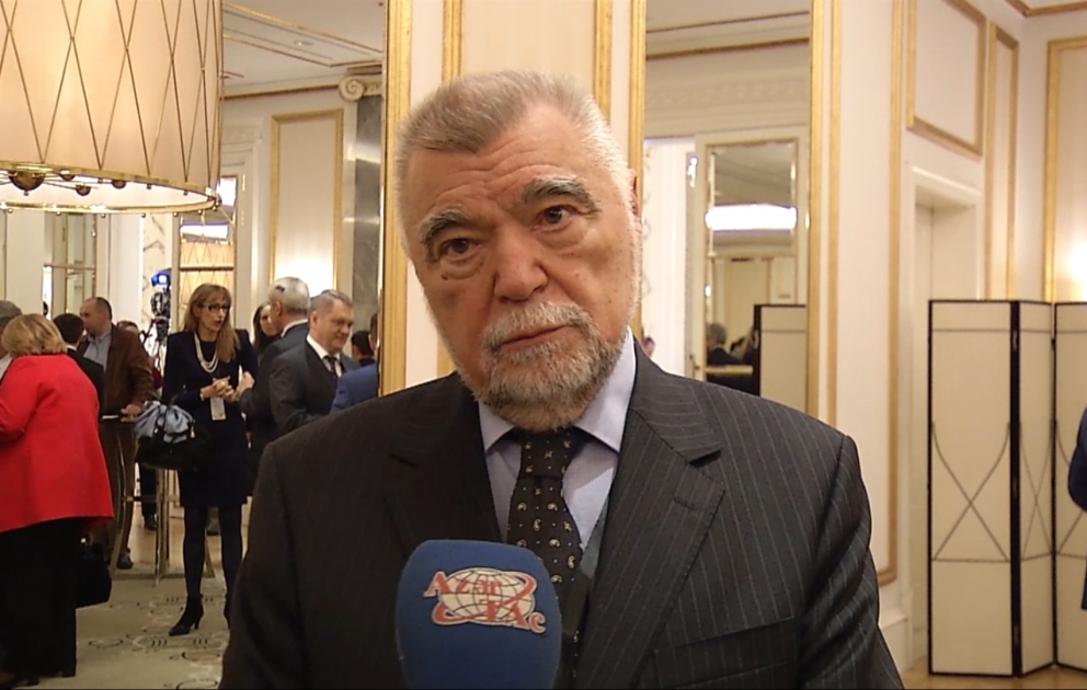 Степан Месич: Азербайджан вносит важный вклад в развитие межкультурного диалога