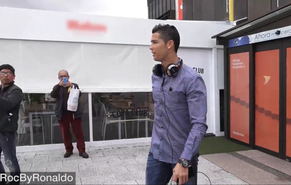 Kriştianu Ronaldo 4 dəqiqədə 109 nəfərlə foto çəkdirdi