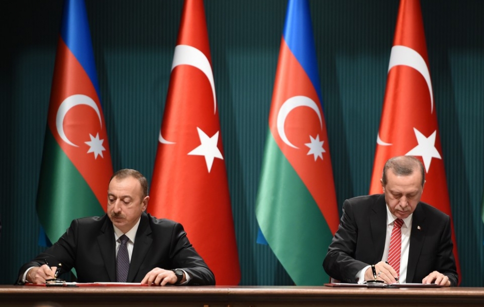 Des documents Azerbaïdjan-Turquie signés à Ankara