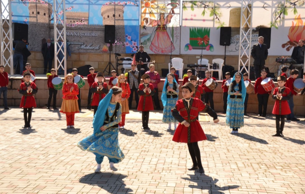 Bölgələrdə Novruz şənlikləri keçirilir