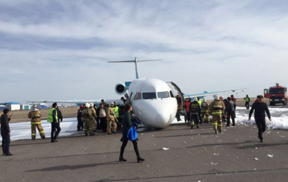 Самолет Bek Air совершил в Астане аварийную посадку