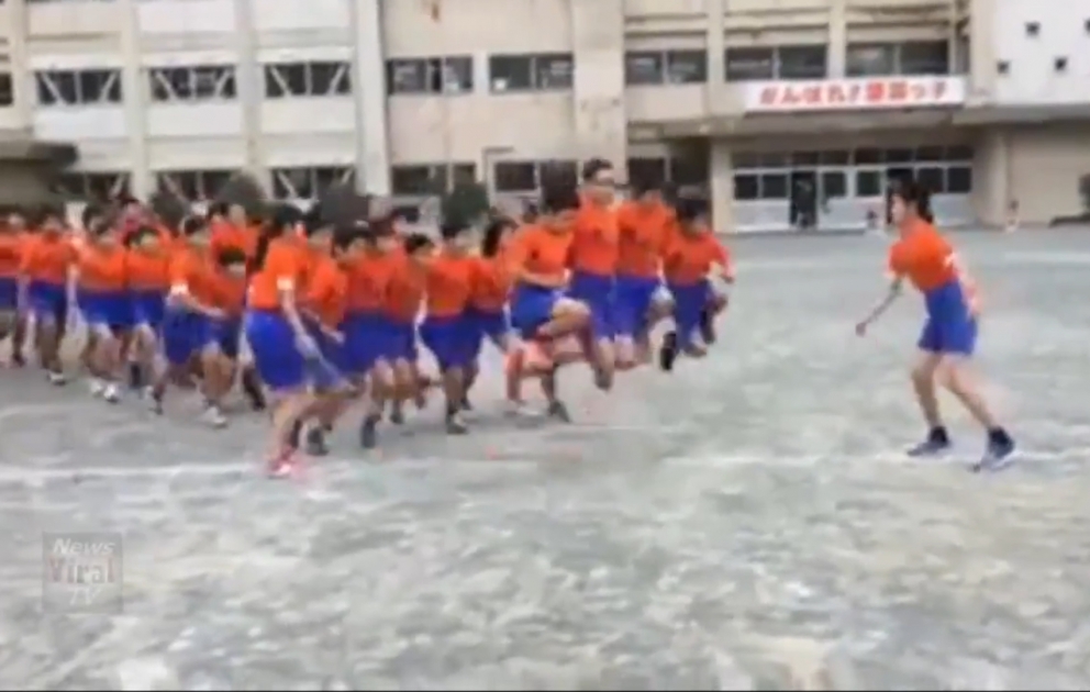 Yaponiyada idman dərsi - Son günlərin ən çox baxılan videosu