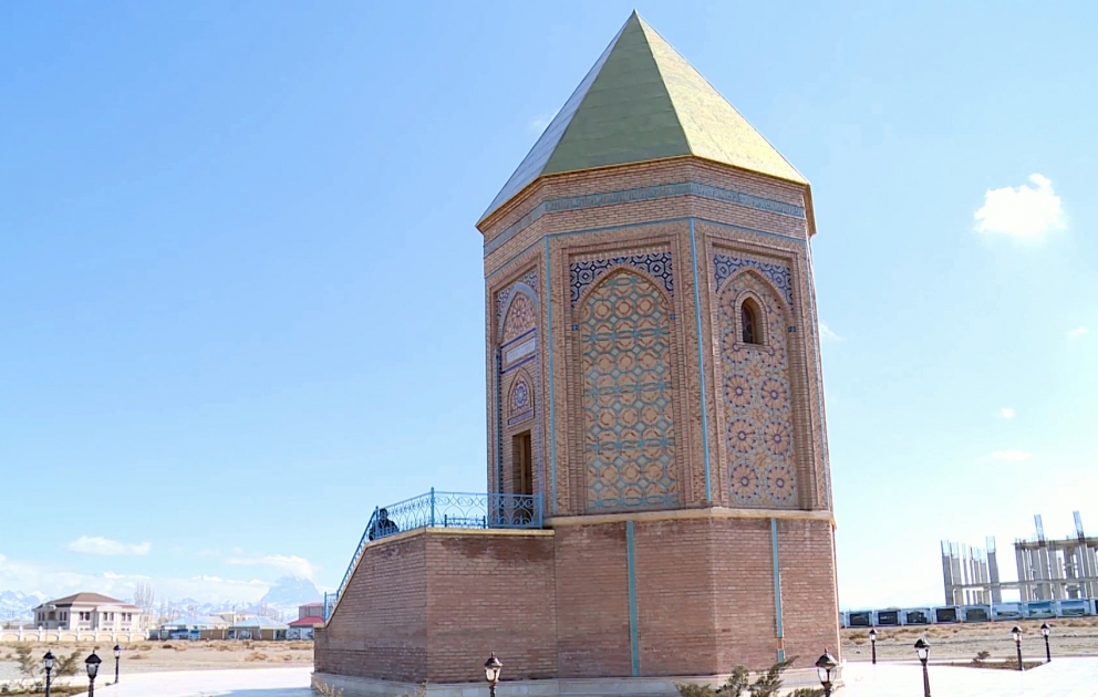 ABİDƏLƏRİMİZ: Nuh Peyğəmbərin türbəsi