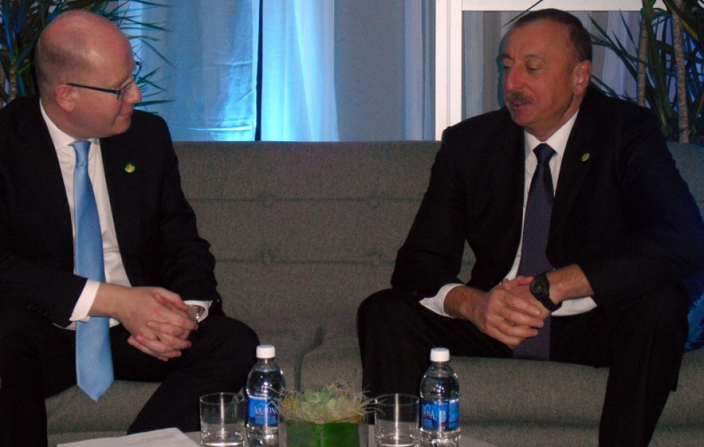 Entretien du président azerbaïdjanais avec le Premier ministre tchèque