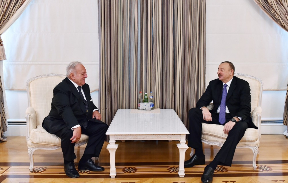 President Ilham Aliyev received President of International Weightlifting Federation