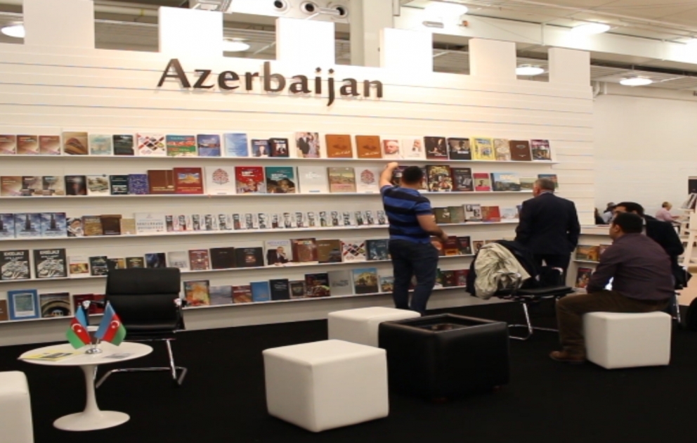 Azərbaycan Londonda keçirilən Beynəlxalq kitab sərgisində təmsil olunur