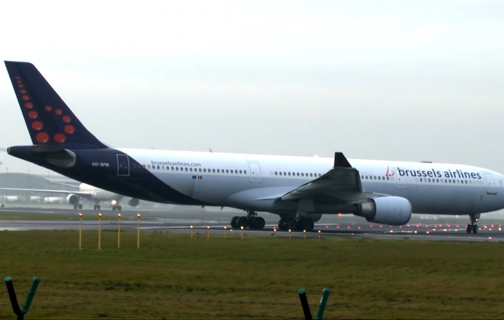 Brüssel aeroportunda aviareyslər təxirə salınıb