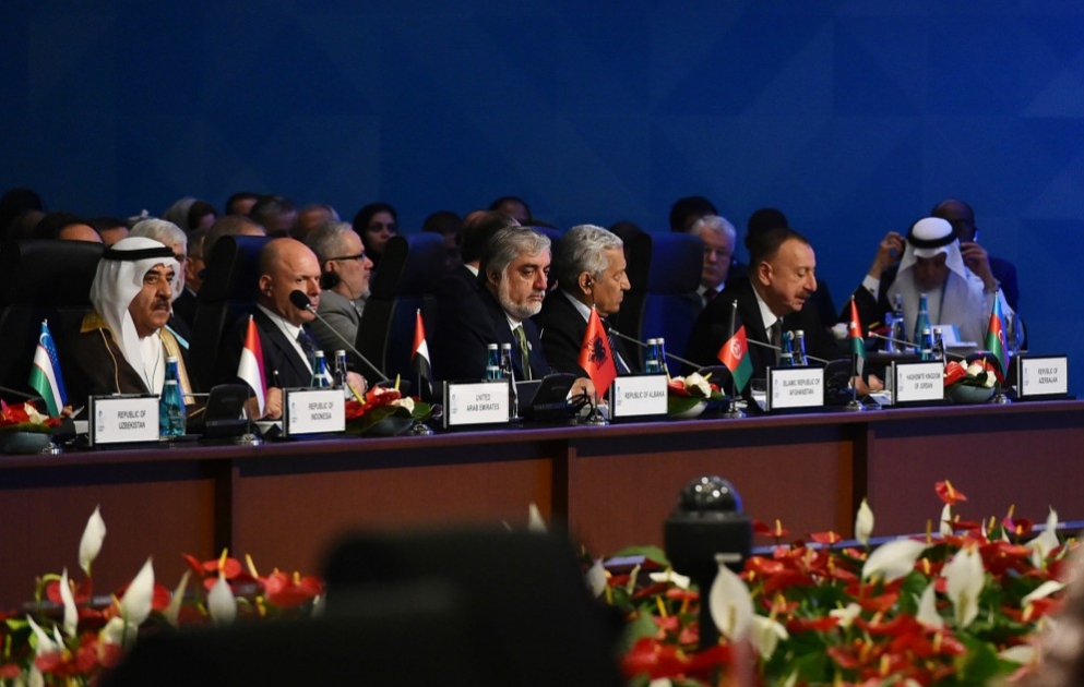 Le président Ilham Aliyev prononce un discours au 13e Sommet de l’Organisation de la coopération islamique