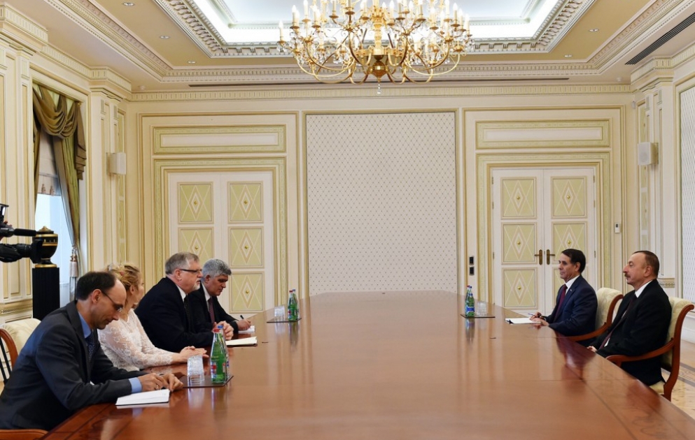 Präsident Ilham Aliyev empfängt Delegation um EU-Sonderbeauftragten für Südkaukasus